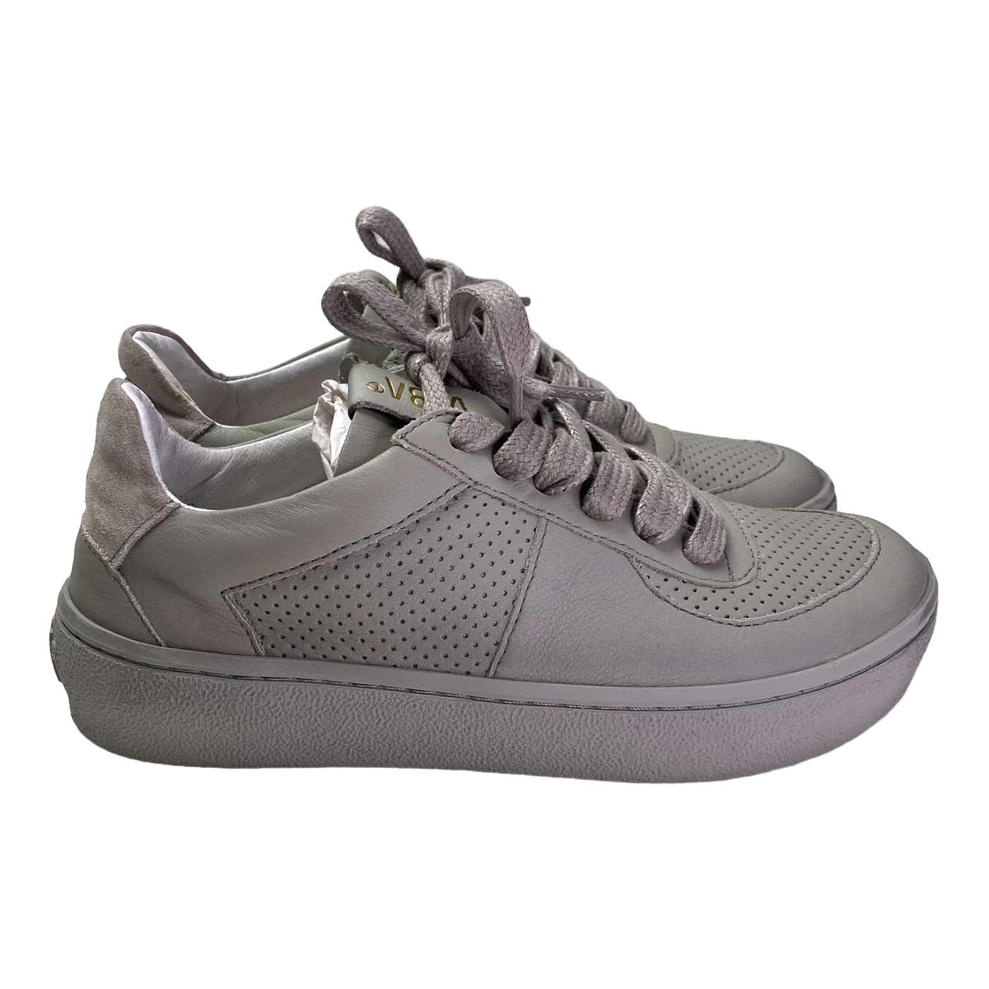 VIBAe London Bio leather sneakers, light grey | 37