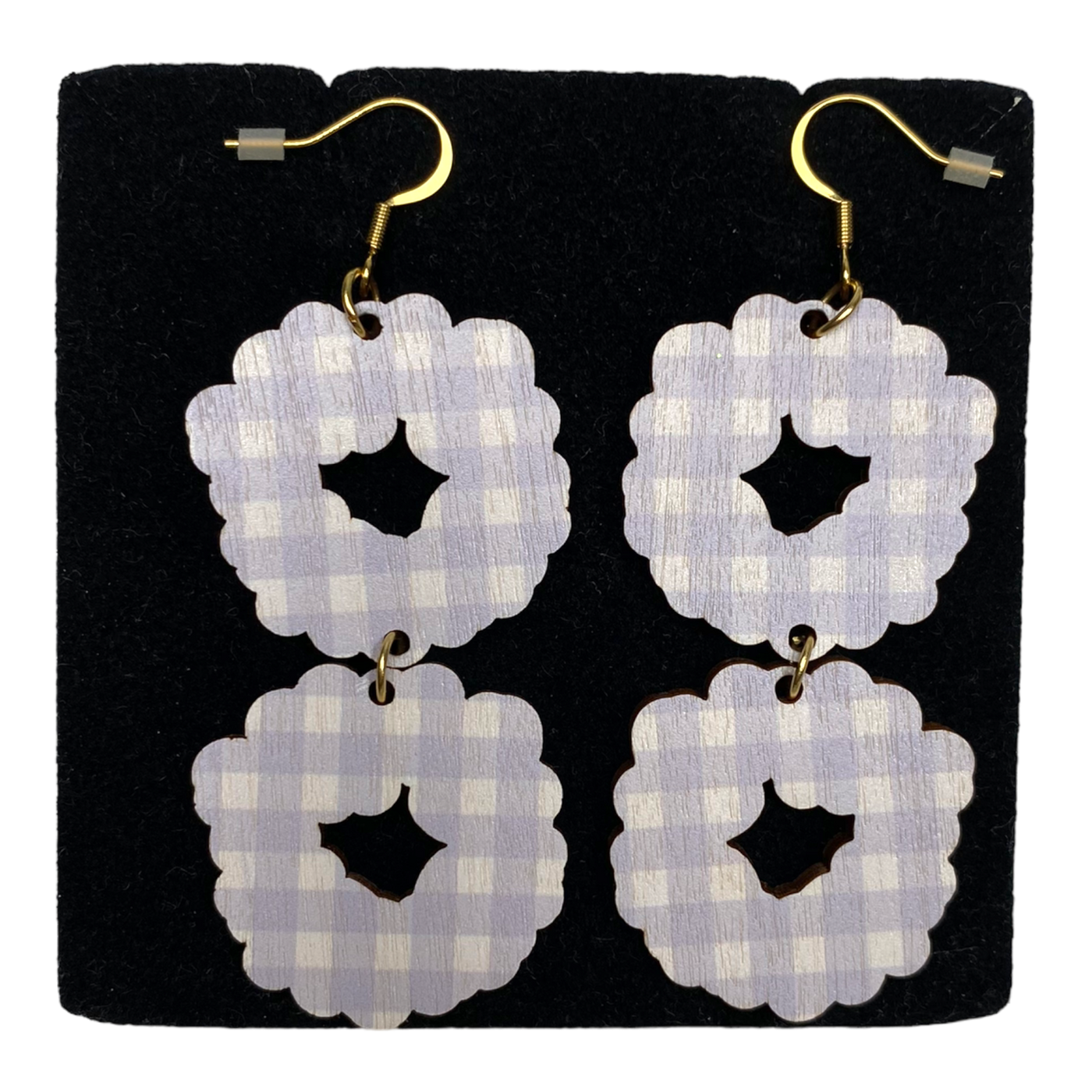 Maanantaimalli mummola earrings, white/lavender/gold | onesize