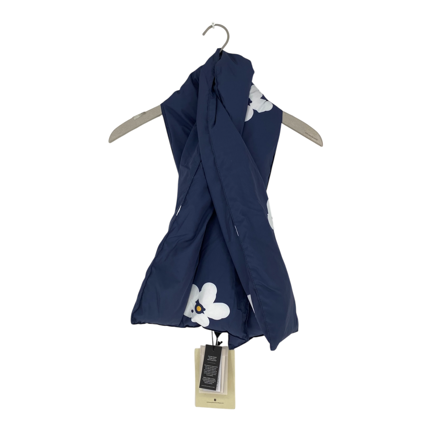 Embassy of Bricks and Logs hervey puffer scarf, flower | onesize