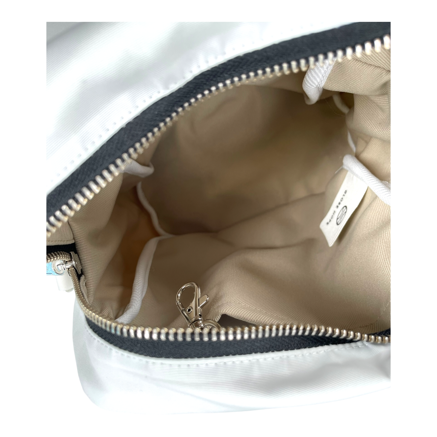 Globe Hope soleil sail bag, white/black
