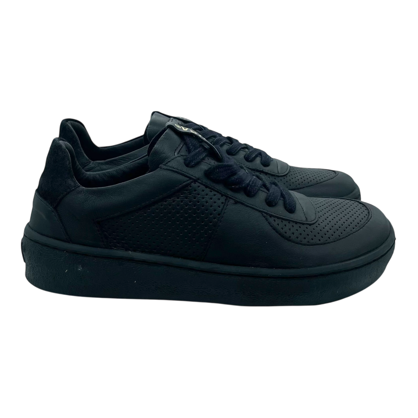 VIBAe London Bio leather sneakers, black | 40