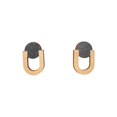 Yo Zen future earrings, brown/wooden