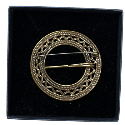 Kalevala Koru Karjaan solki brooch, bronze