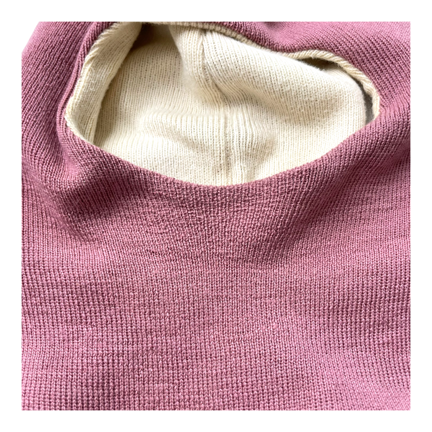 Gugguu merino furry balaclava, rose | 0-1y