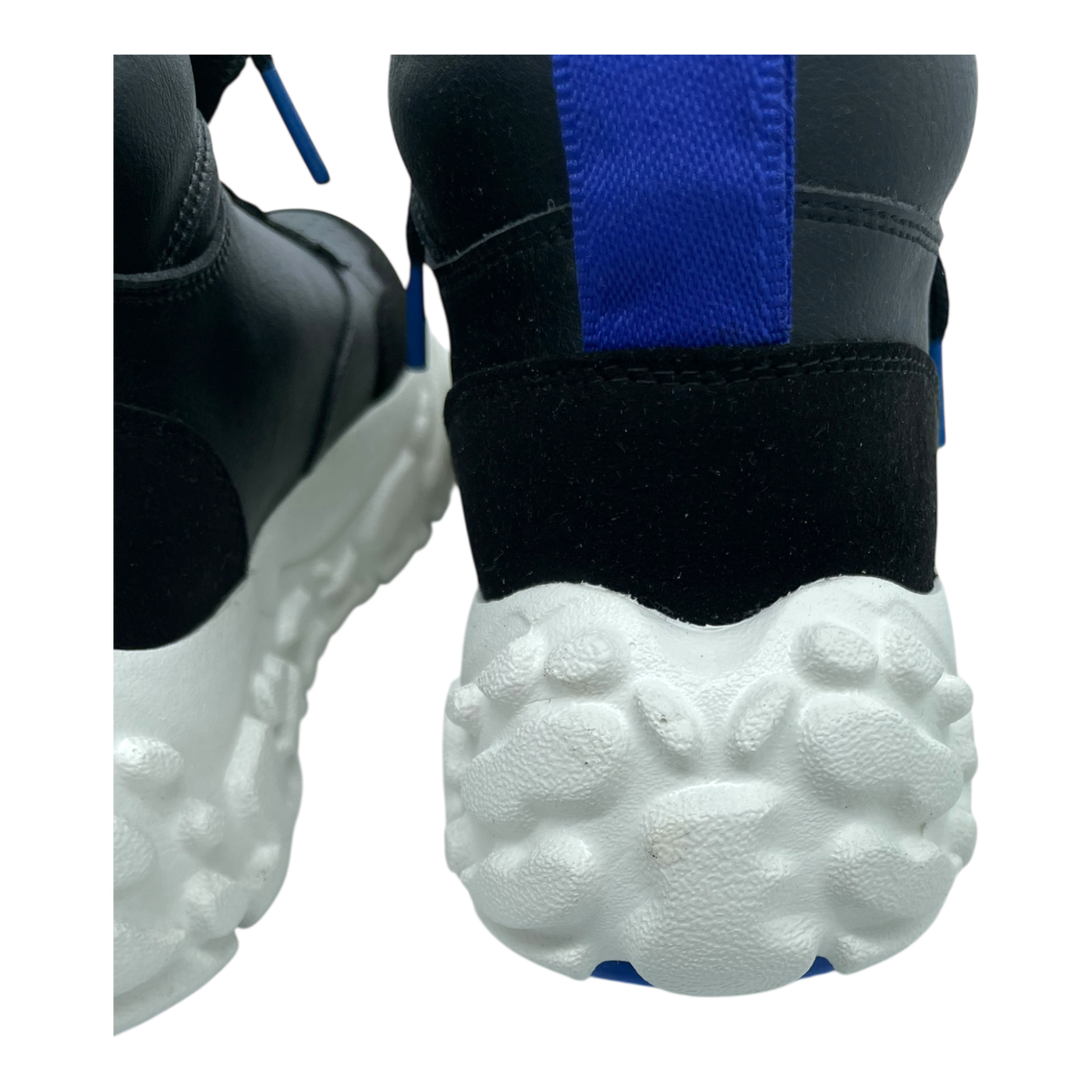 Embassy of Bricks and Logs plymouth sneakers, black | 39