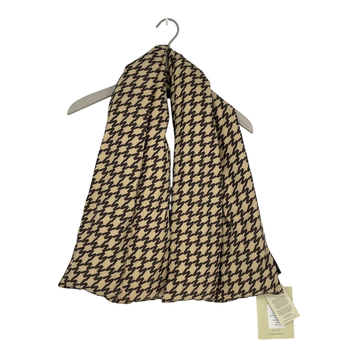 Embassy of Bricks and Logs hervey puffer scarf, houndstooth