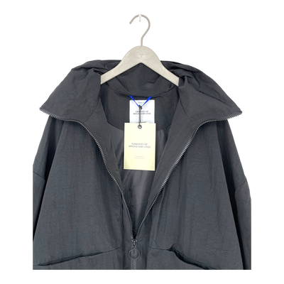 Embassy of Bricks and Logs vista raincoat, black | unisex S