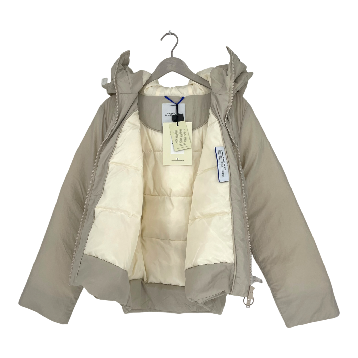 Embassy of Bricks and Logs Alvik puffer jacket, sand | unisex S