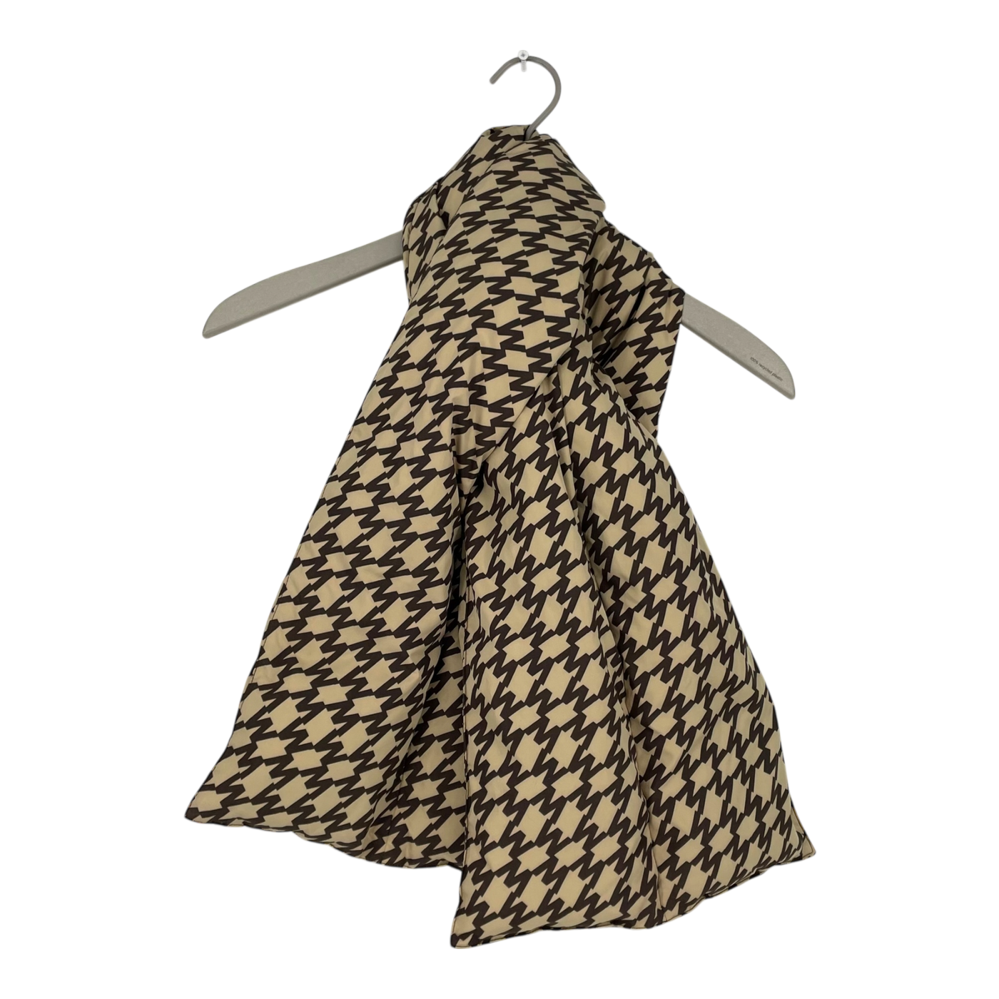 Embassy of Bricks and Logs hervey puffer scarf, houndstooth