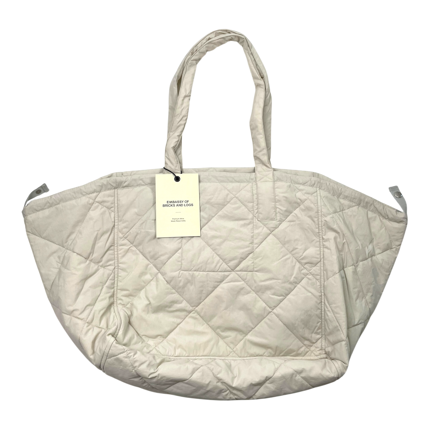Embassy of Bricks and Logs albi quilted bag, off white