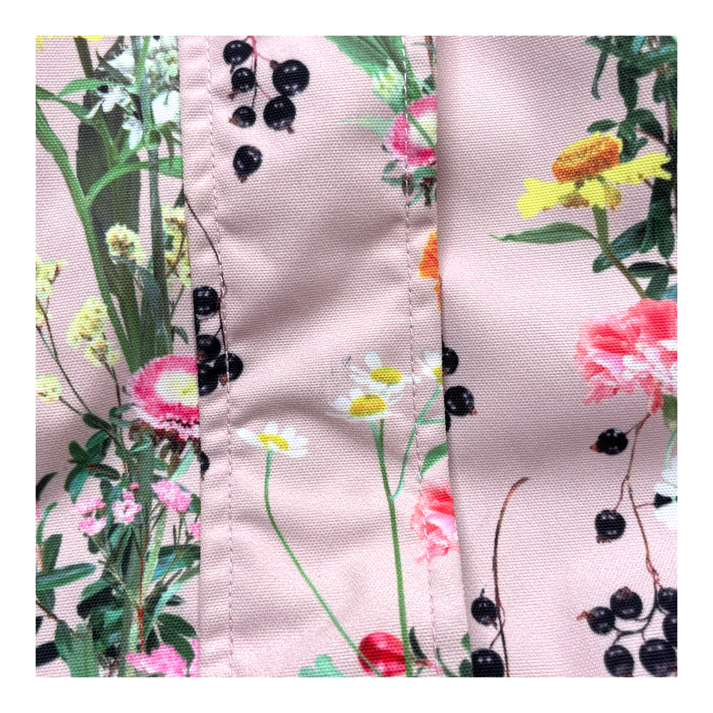 Molo carole shell jacket, vertical flowers | 122cm