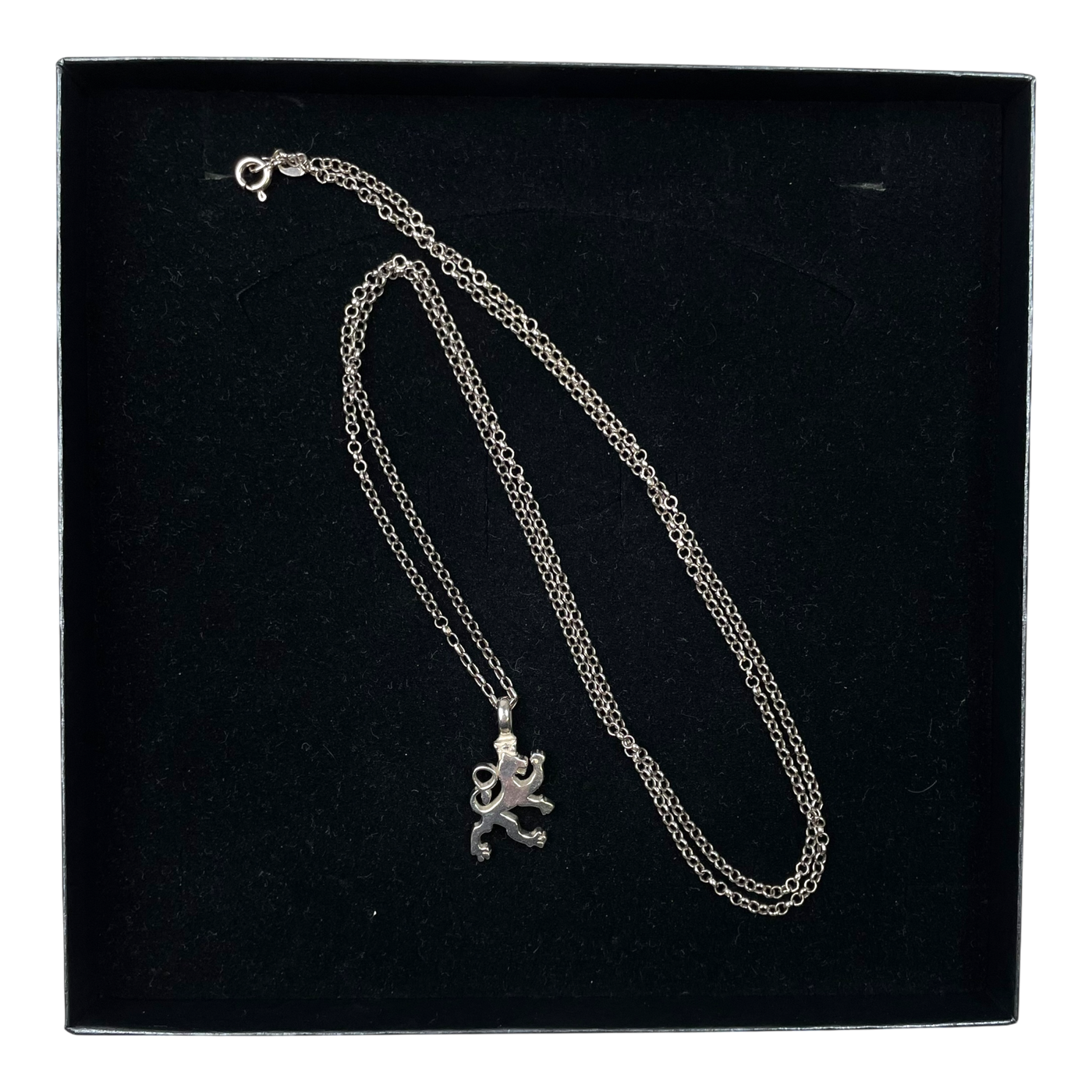 Kalevala Koru naarasleijona necklace, silver