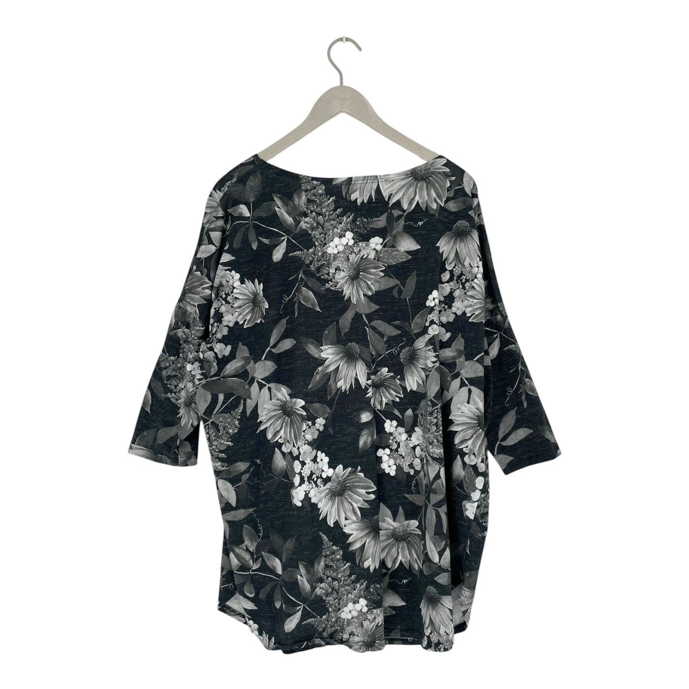 Versonpuoti tunic shirt, grey flowers | woman XXL