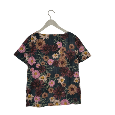 Ommellinen t-shirt, vintage flowers | woman M