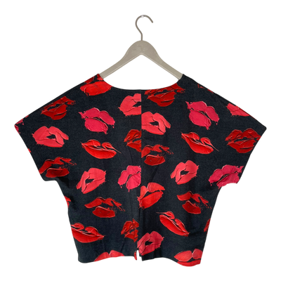 Ommellinen kolmio t-shirt, lips | woman XXL