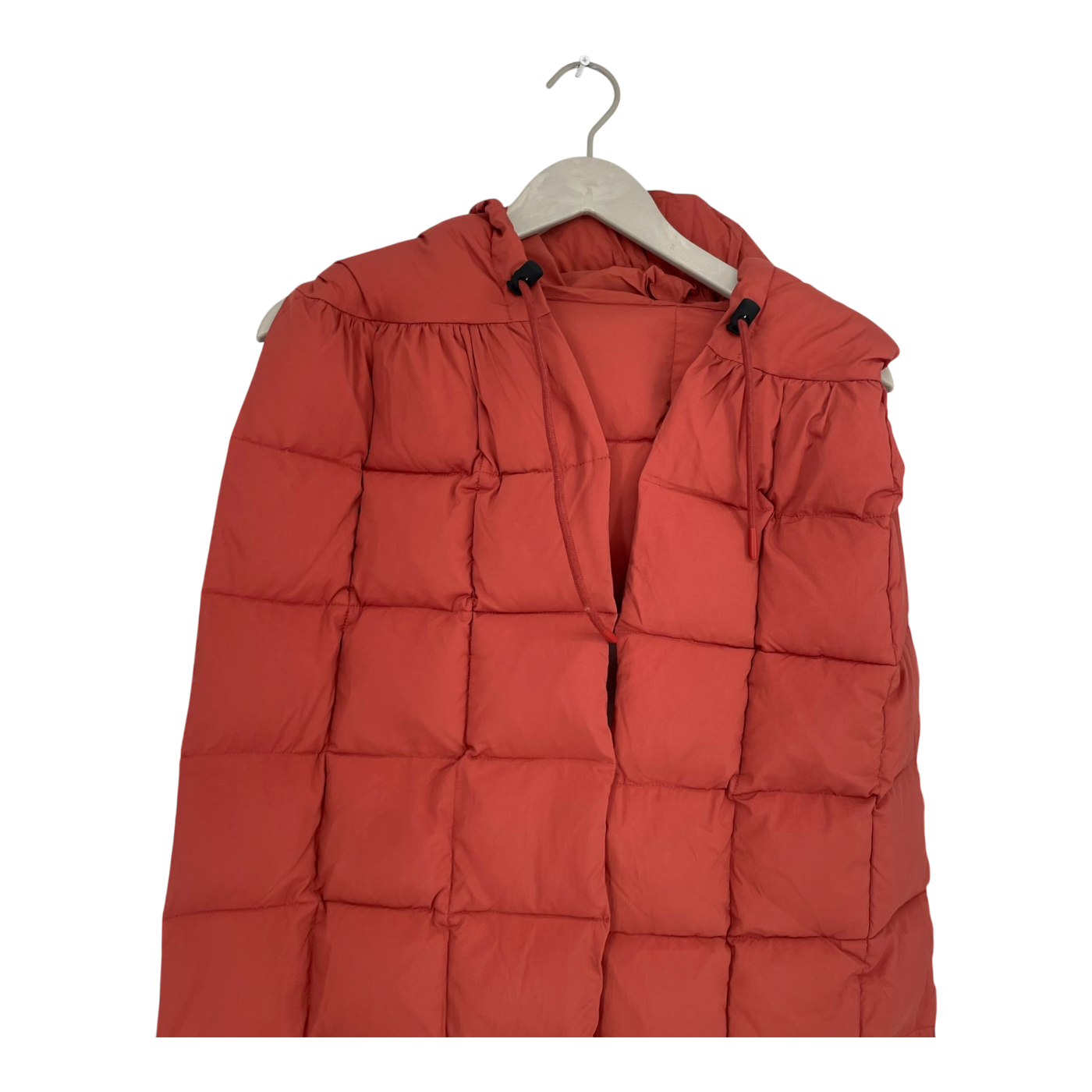 Embassy of Bricks and Logs dublin puffer scarf, brick red