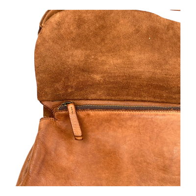 Harold's Bags leather submarine shoulderbag flap M, cognac
