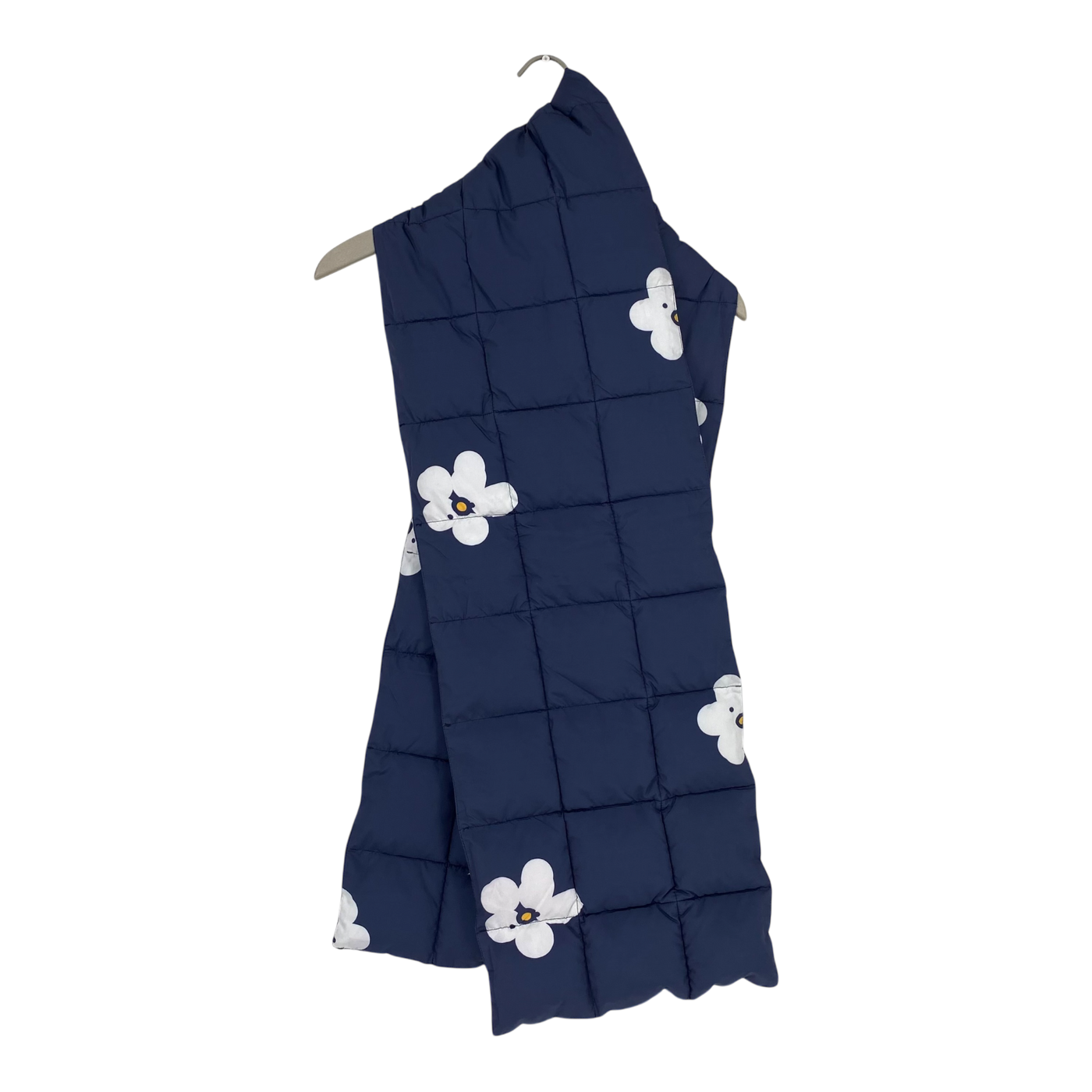 Embassy of Bricks and Logs dubbo puffer scarf, flowers