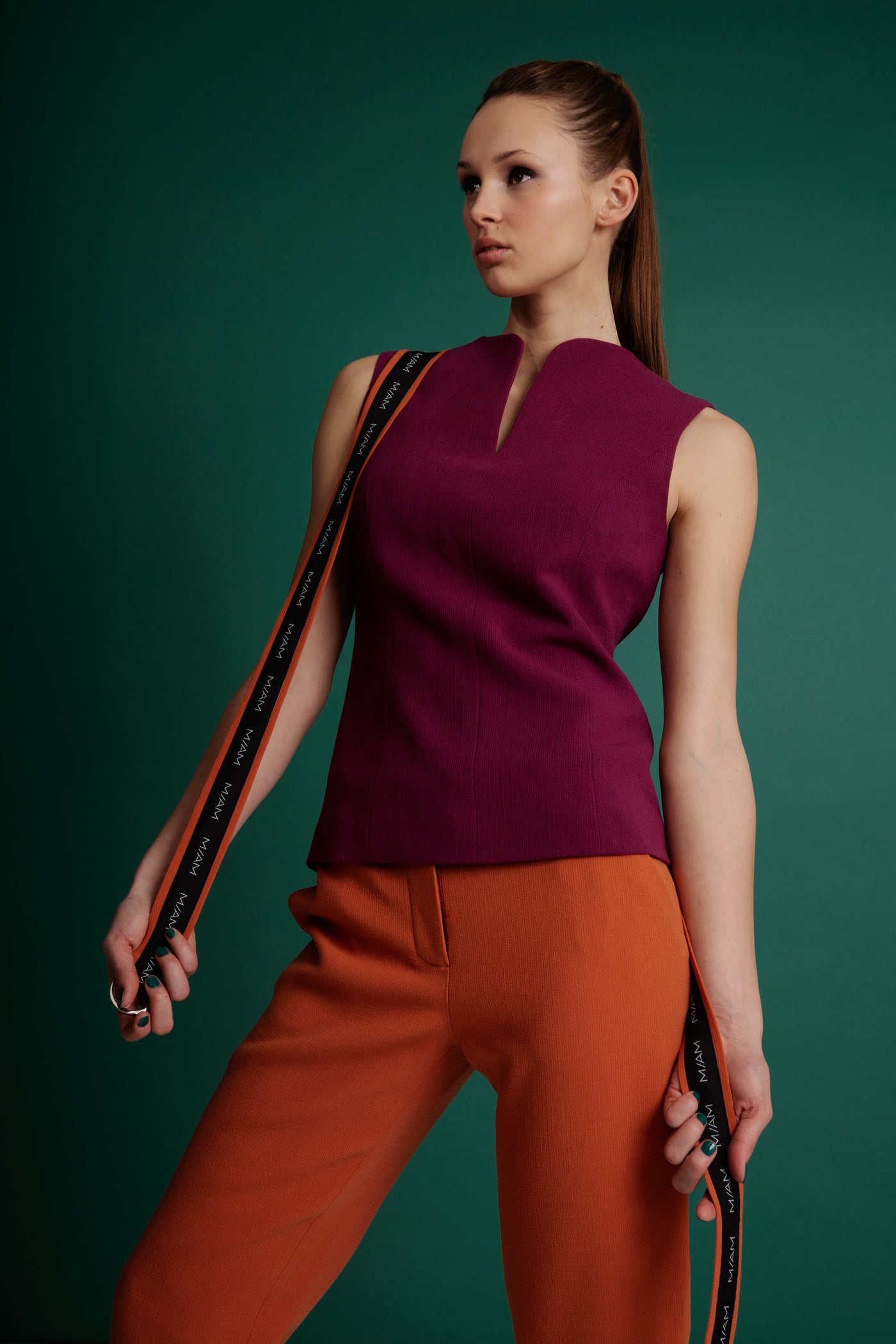 wool arch top, burgundy | women 40